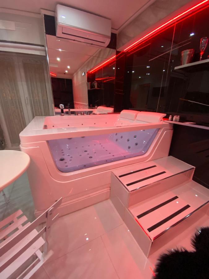 Samm B&B Porta San Gennaro Neapol Zewnętrze zdjęcie